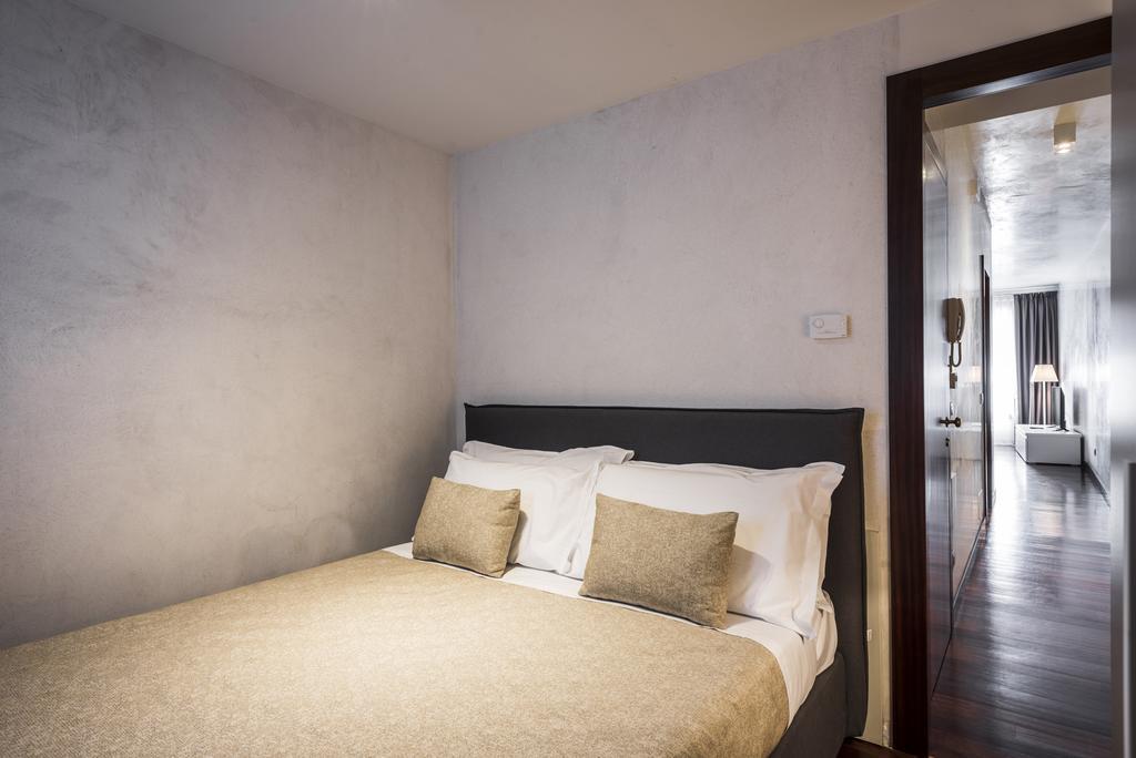 Myplace Piazza Dei Signori Apartments เตรวิโซ ภายนอก รูปภาพ