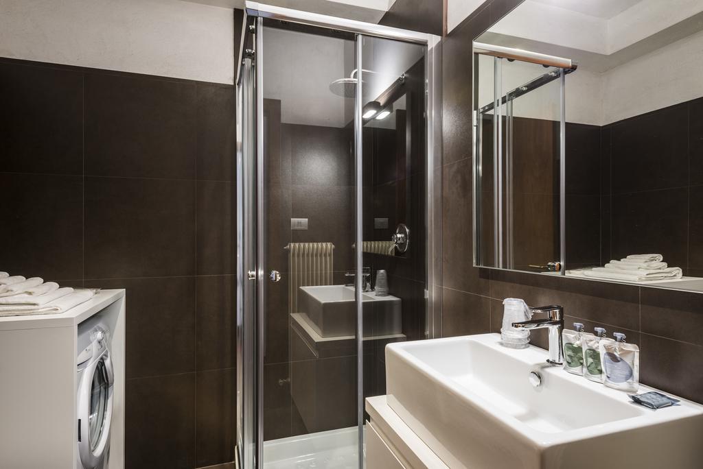 Myplace Piazza Dei Signori Apartments เตรวิโซ ภายนอก รูปภาพ