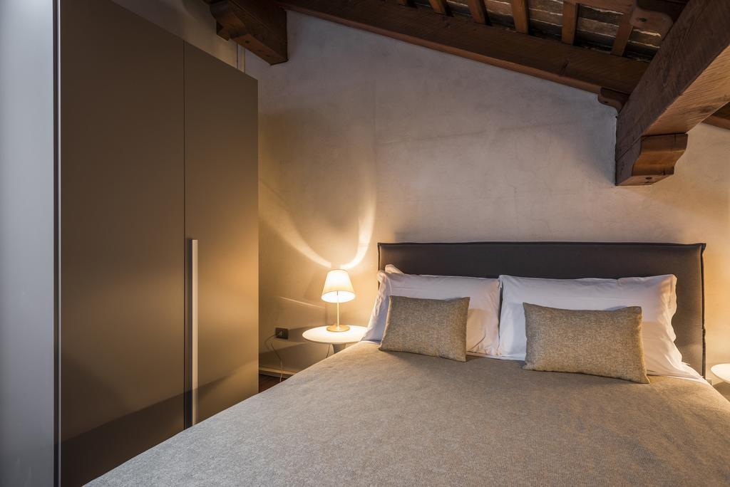 Myplace Piazza Dei Signori Apartments เตรวิโซ ภายนอก รูปภาพ