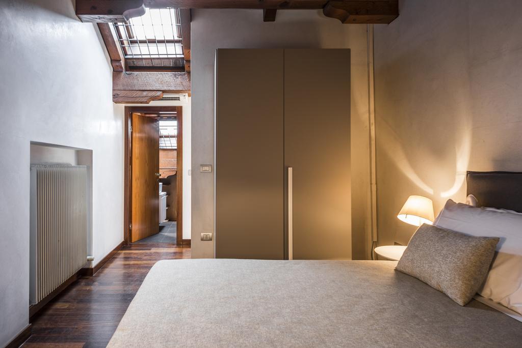 Myplace Piazza Dei Signori Apartments เตรวิโซ ภายนอก รูปภาพ