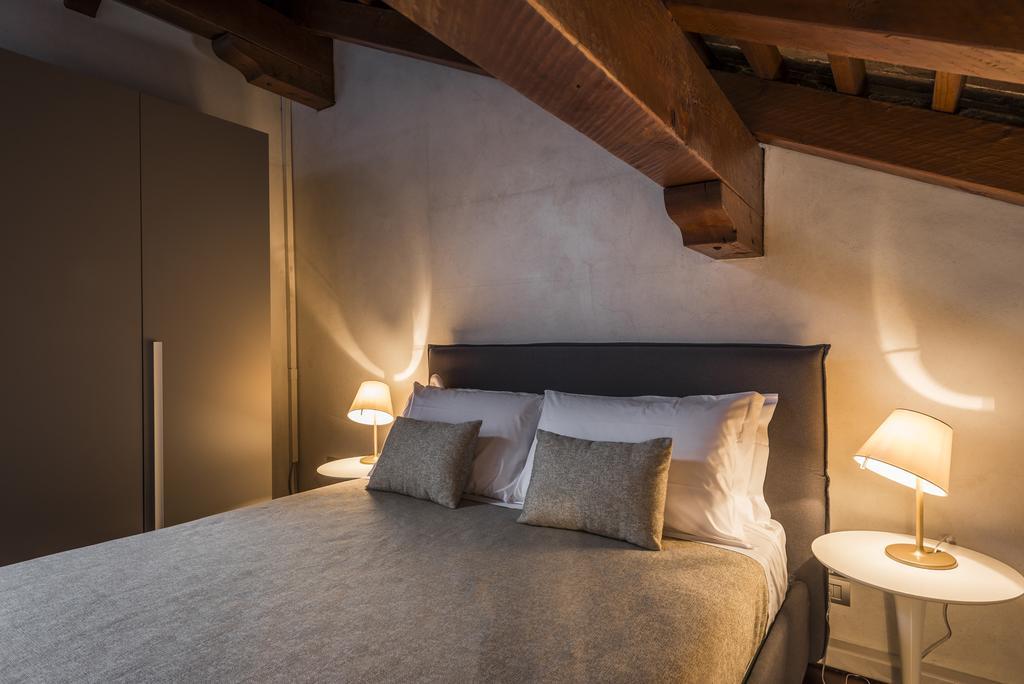 Myplace Piazza Dei Signori Apartments เตรวิโซ ภายนอก รูปภาพ