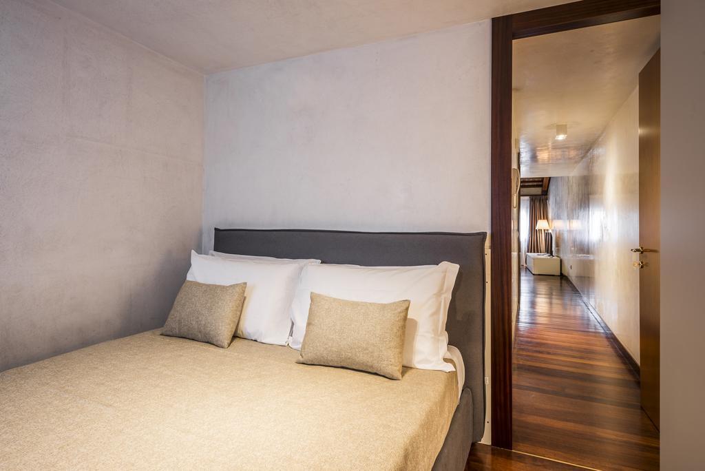 Myplace Piazza Dei Signori Apartments เตรวิโซ ภายนอก รูปภาพ
