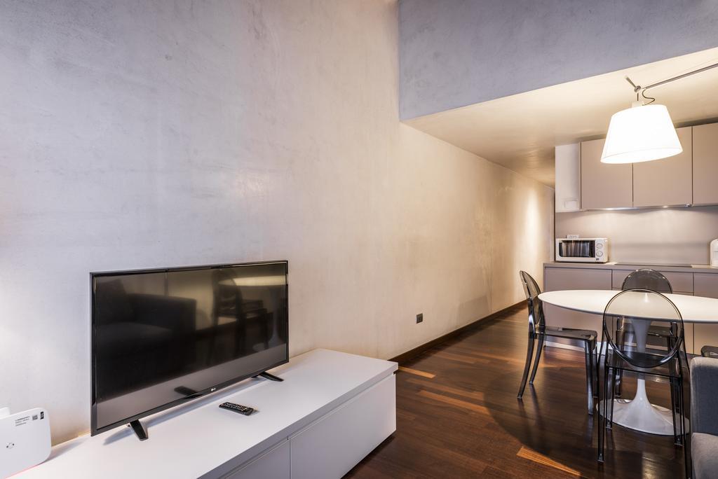 Myplace Piazza Dei Signori Apartments เตรวิโซ ภายนอก รูปภาพ