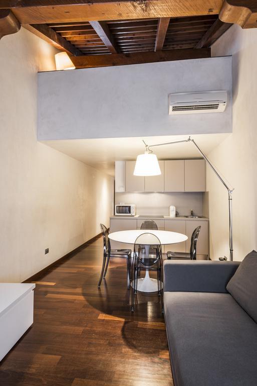Myplace Piazza Dei Signori Apartments เตรวิโซ ภายนอก รูปภาพ